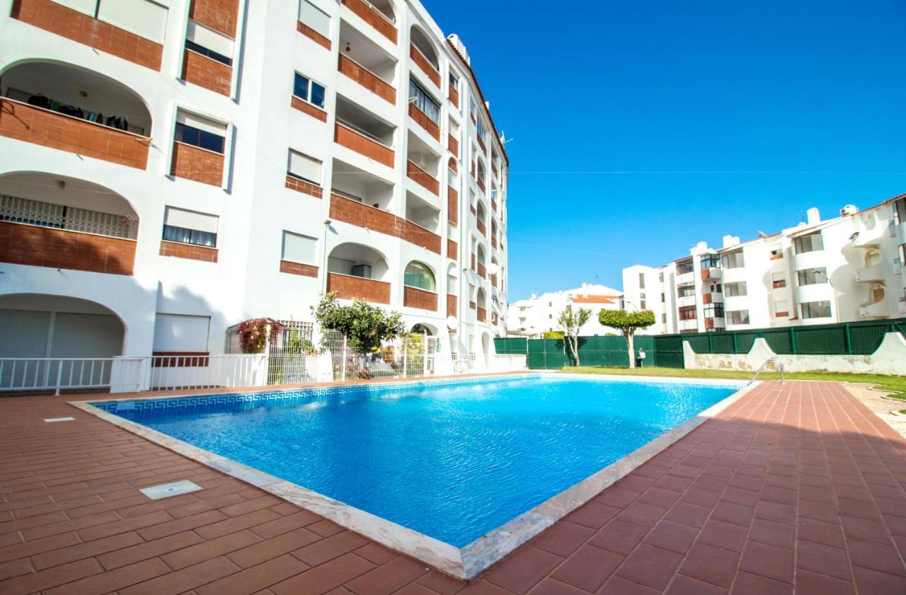 Ocean View Apartment - Pool And Sea View & Albufeira Center Ngoại thất bức ảnh